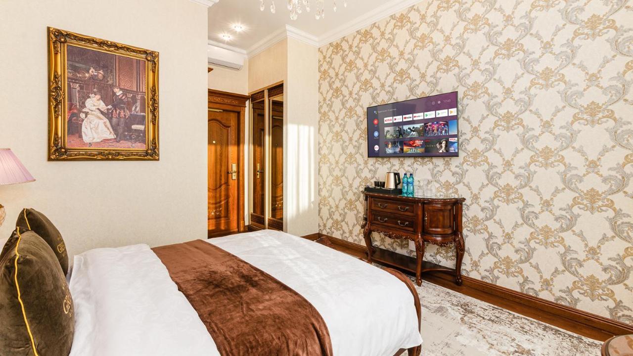 Gregory Boutique Hotel צ'יסינאו מראה חיצוני תמונה A room at the hotel