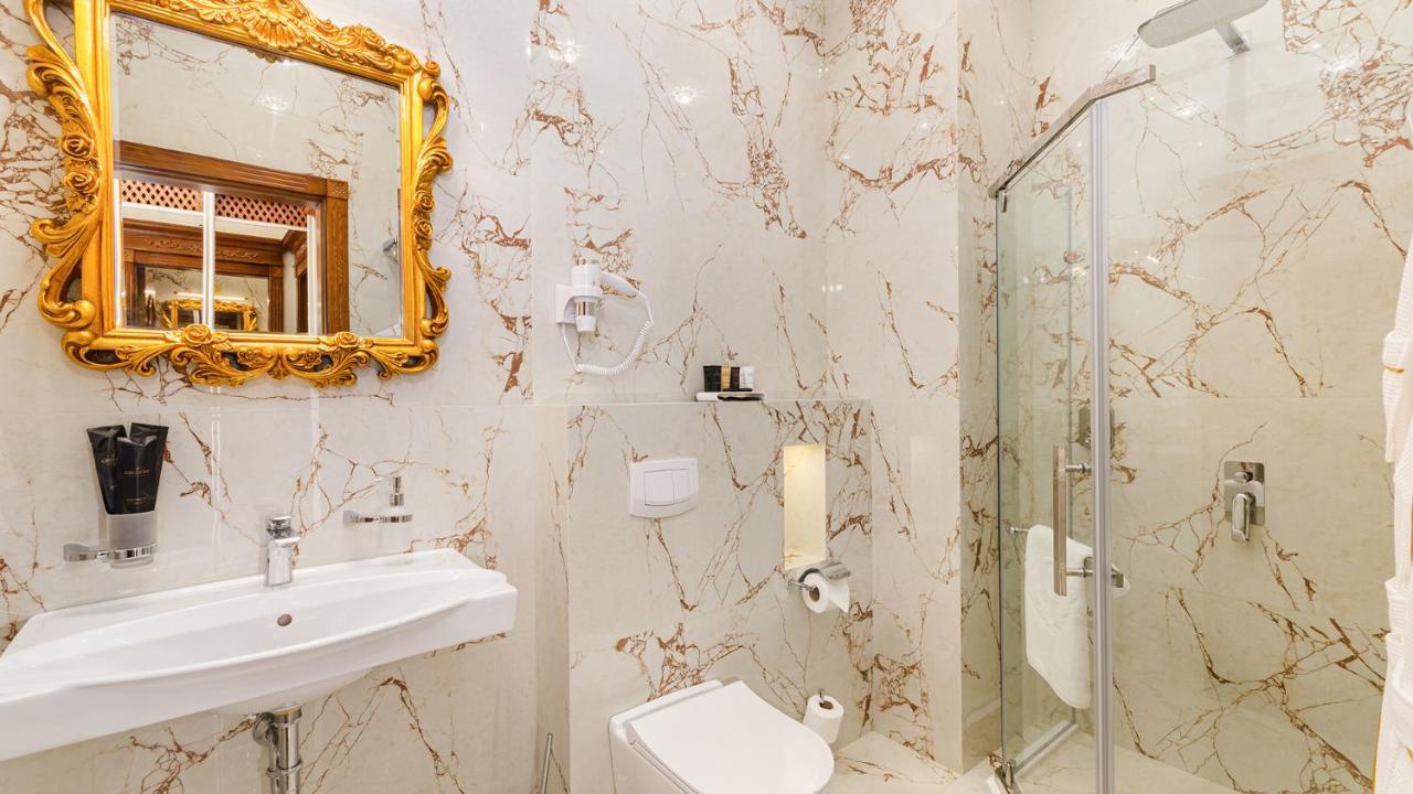 Gregory Boutique Hotel צ'יסינאו מראה חיצוני תמונה Bathroom
