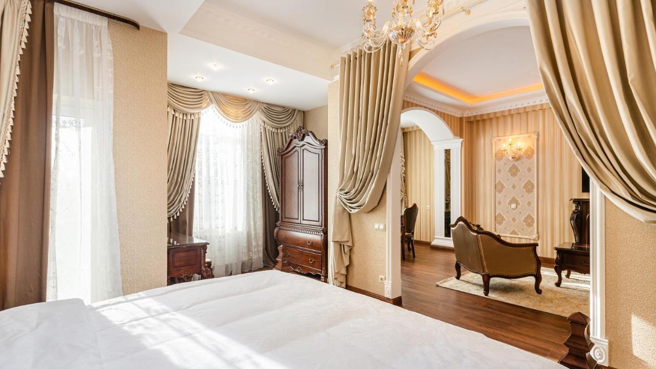 Gregory Boutique Hotel צ'יסינאו מראה חיצוני תמונה A bedroom at the hotel